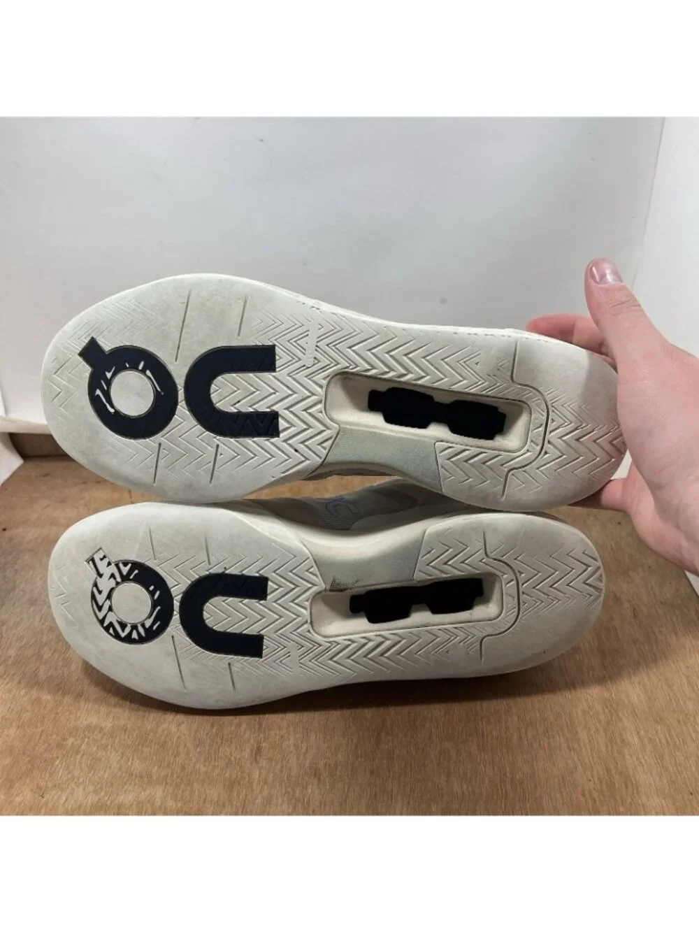 On Cloud The Roger ADV Pro Men Sz 12 Tennis Pickleball Shoes